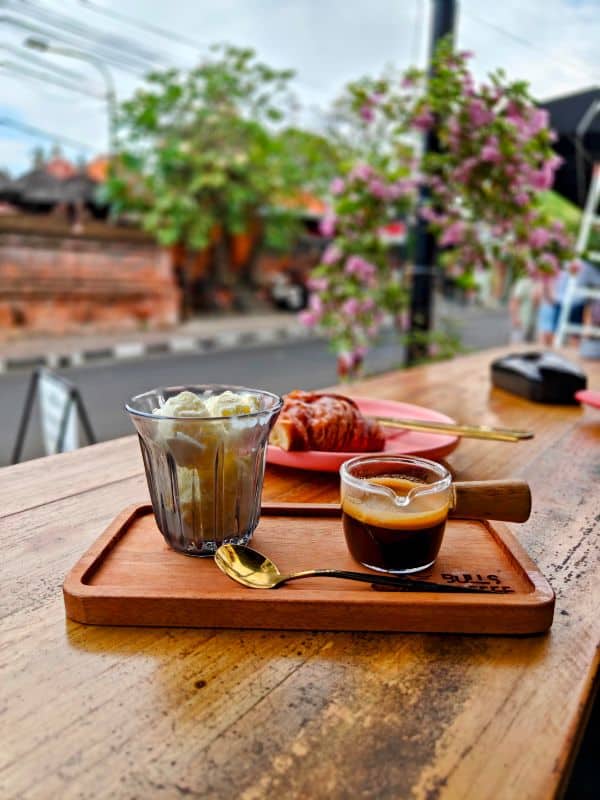 Bulls Coffee cafe Sanur Bali specialty coffee shop interior